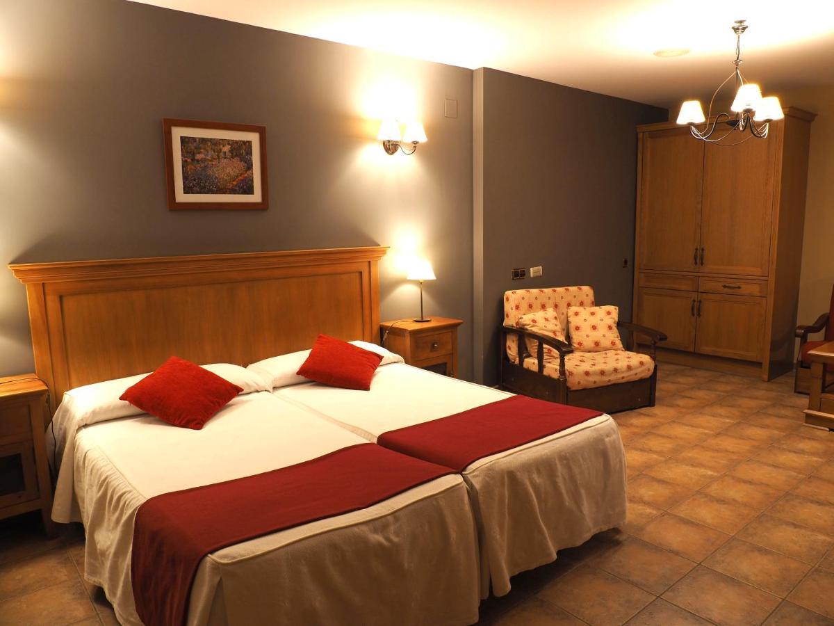 Hotel & Spa Pena Montanesa Ainsa Exterior photo