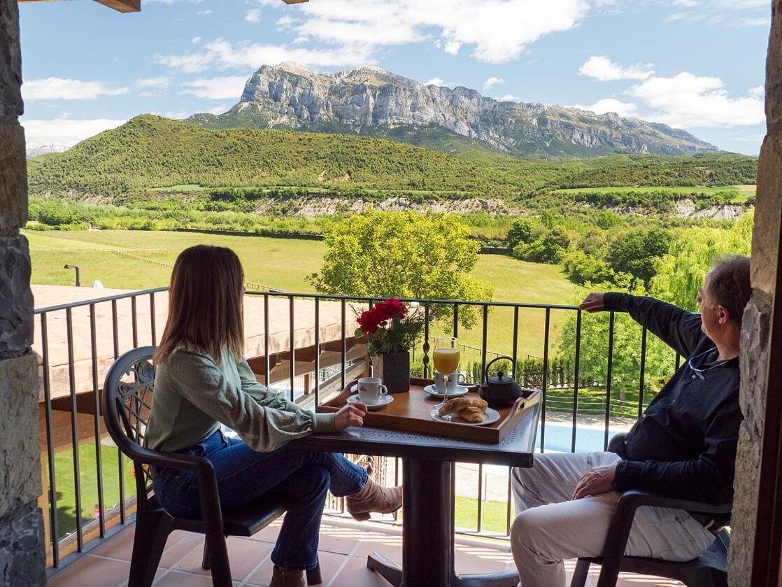 Hotel & Spa Pena Montanesa Ainsa Exterior photo