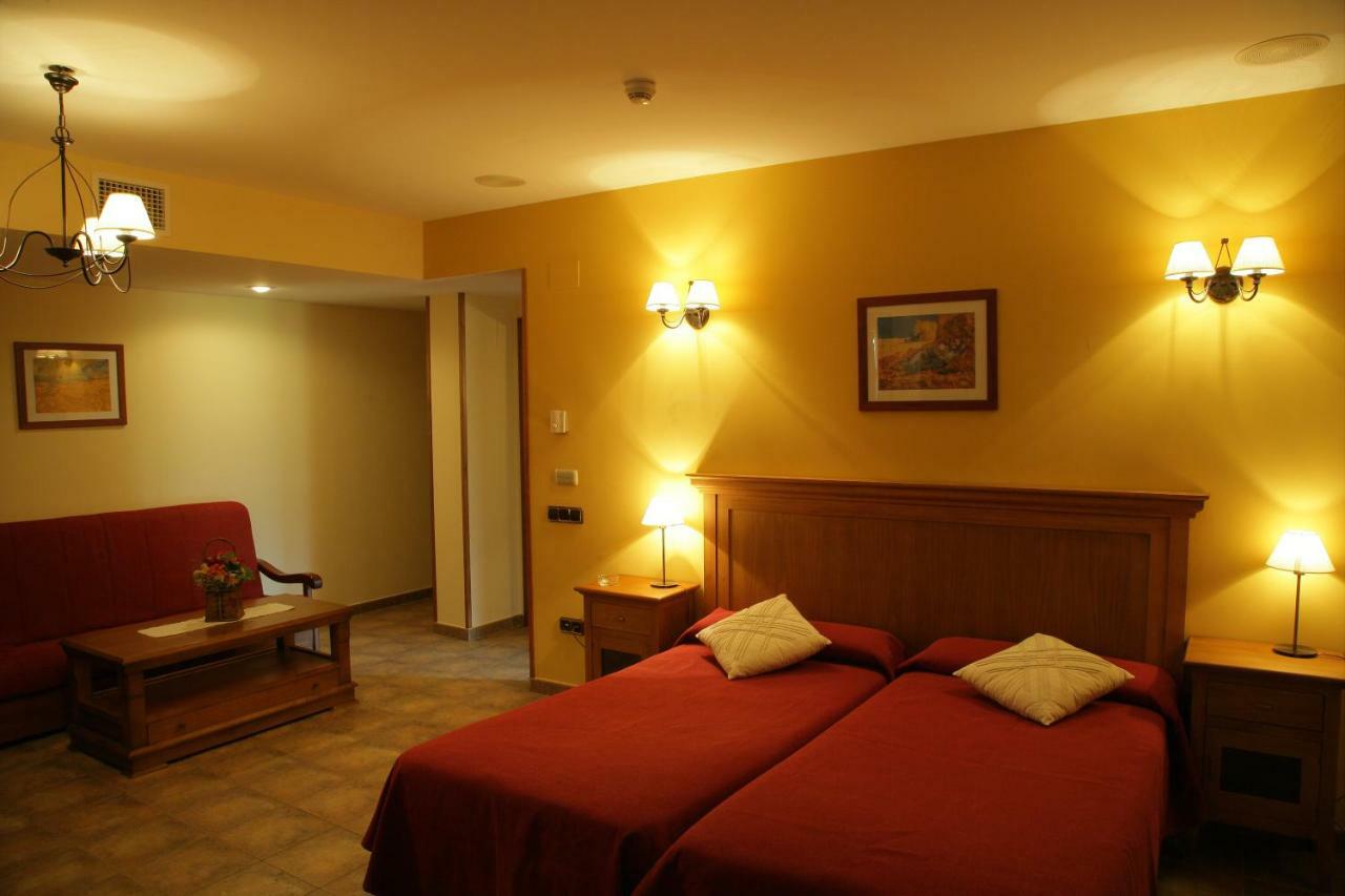 Hotel & Spa Pena Montanesa Ainsa Exterior photo